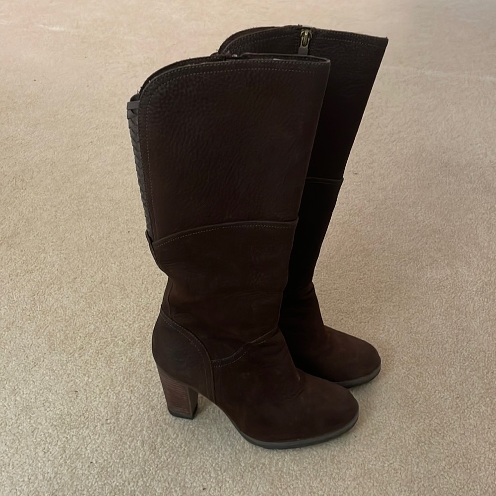 Timberland brown boots.  VGUC